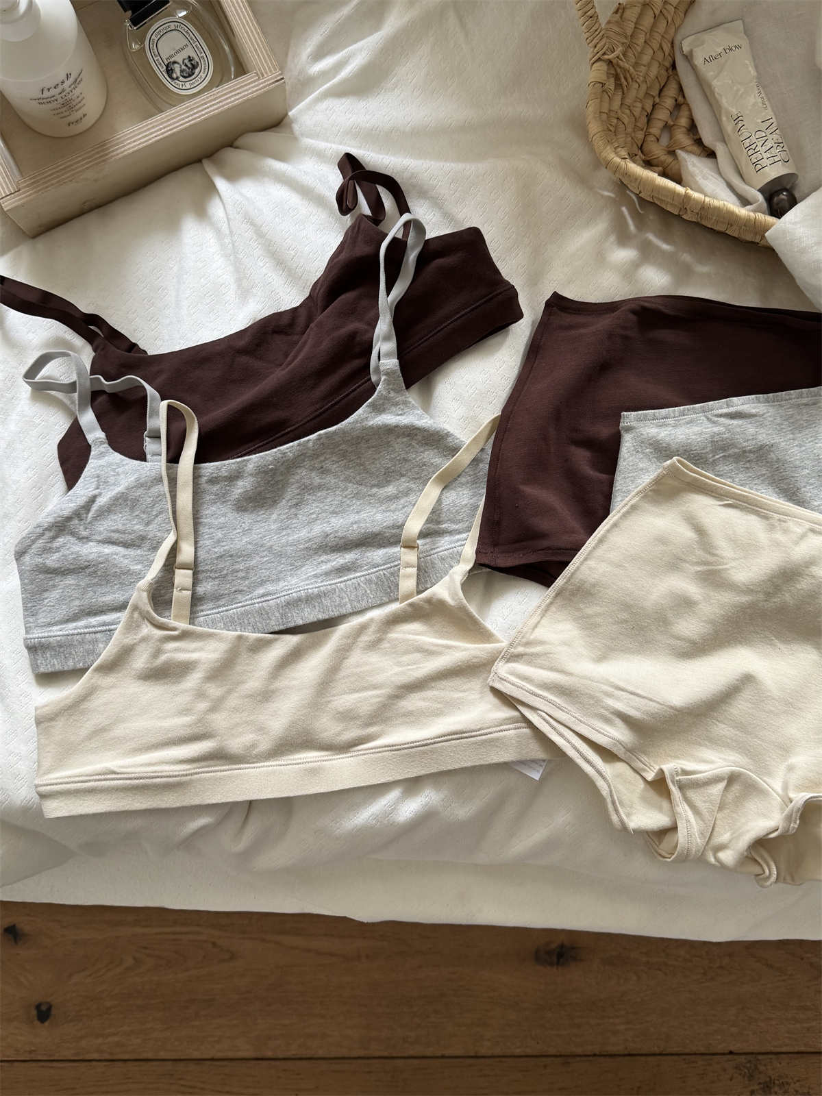 Vintage Cotton Sport Bra Set W - مراجعة Cotton Bra Everyday وسعره