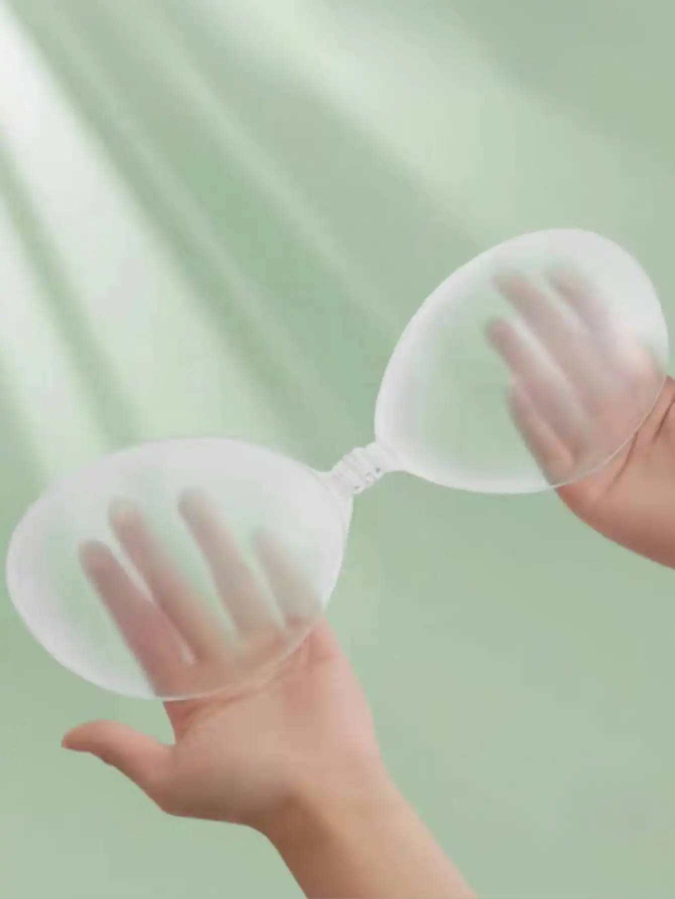 Women's invisible strapless si - مراجعة Strapless Bra Adhesive وسعره