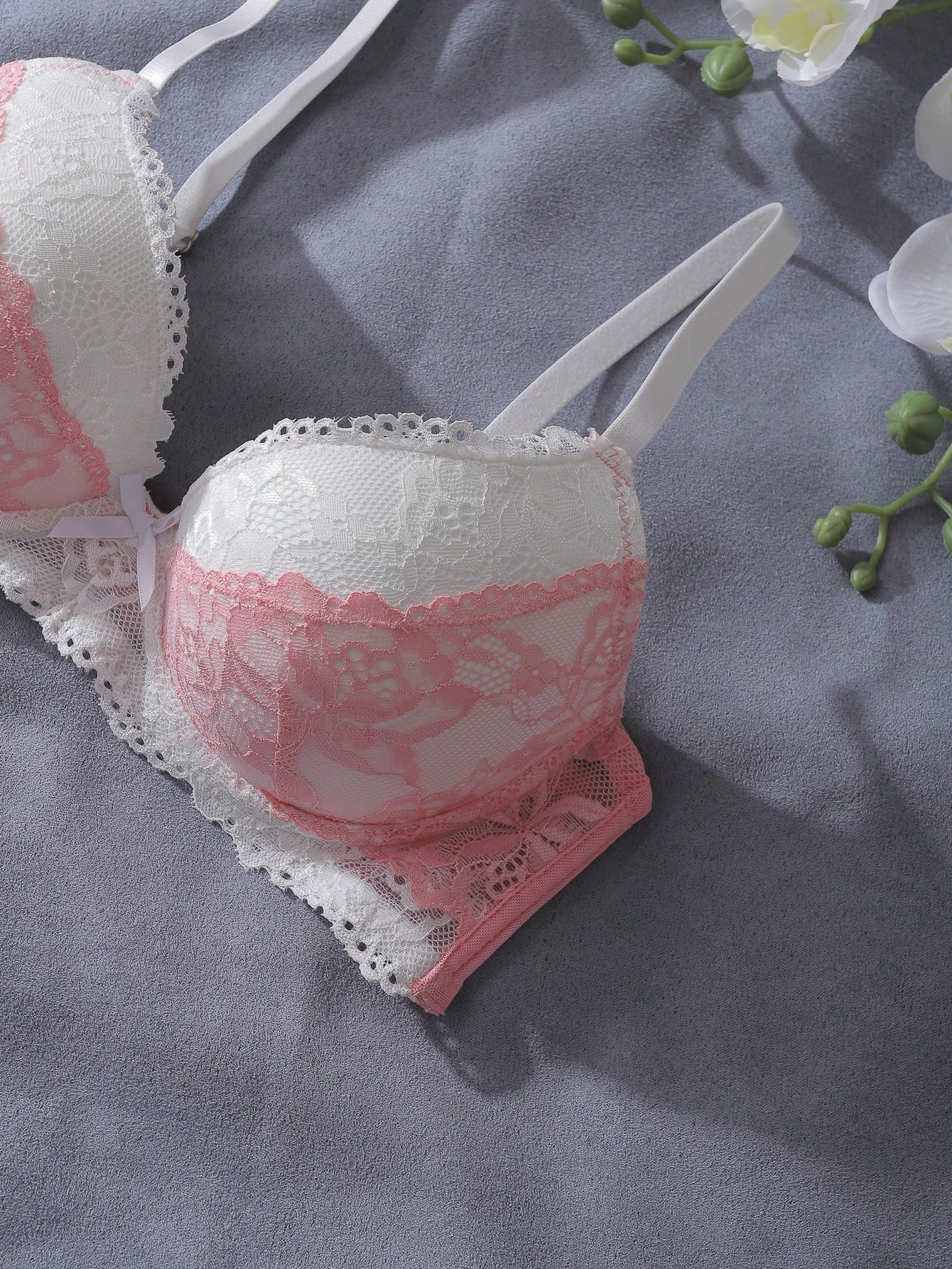 Pink and White Lace Patchwork  - مراجعة Underwire Bra Padded وسعره