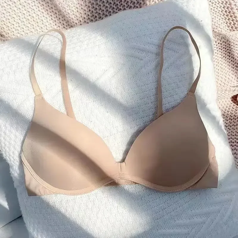 Japanese One-piece Smooth Girl - مراجعة Sleep Bra Bralette وسعره